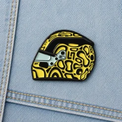 Alternative view of Lando Helmet - Brooch Enamel Pin